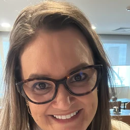 Dra. Raquel Vieira, ginecologista e obstetra